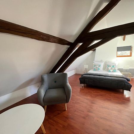 Bed and Breakfast Le Moulin De Corneil Mézilles Zewnętrze zdjęcie