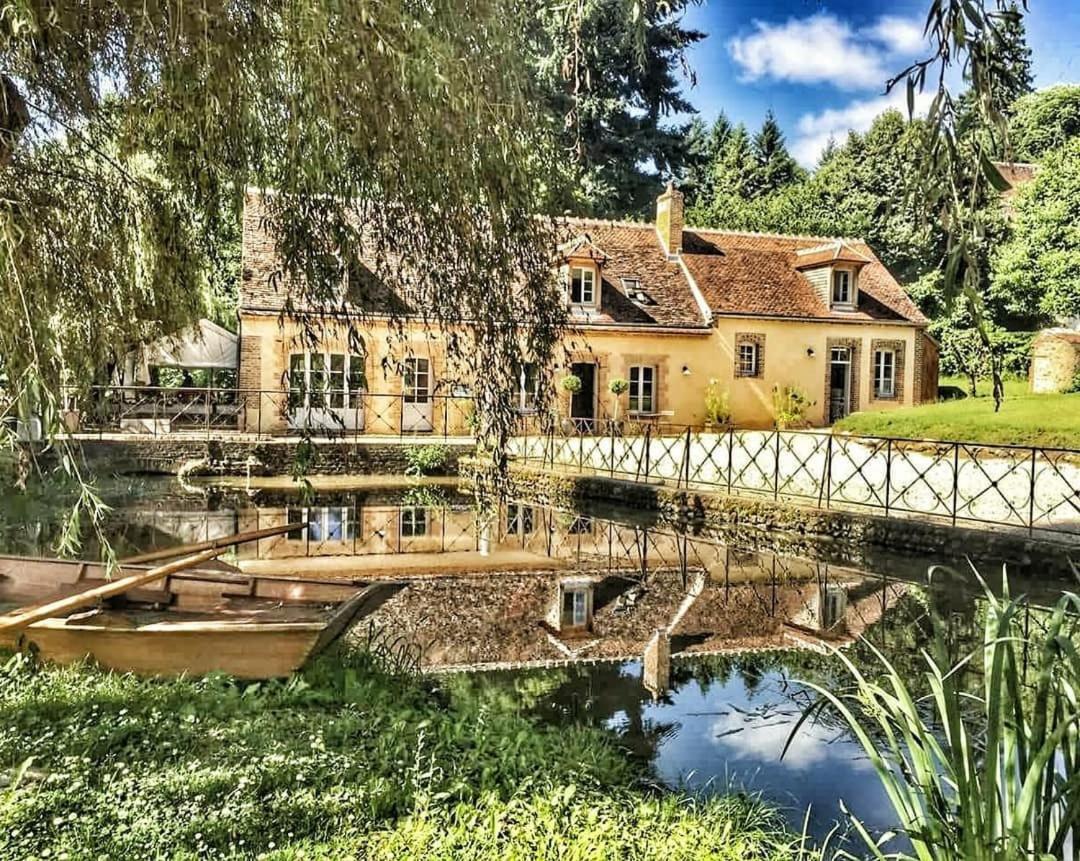 Bed and Breakfast Le Moulin De Corneil Mézilles Zewnętrze zdjęcie
