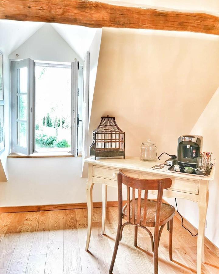 Bed and Breakfast Le Moulin De Corneil Mézilles Zewnętrze zdjęcie